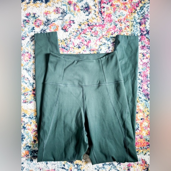 The Girlfriend Collective Compressive High Waisted Leggings - Picture 10 of 11